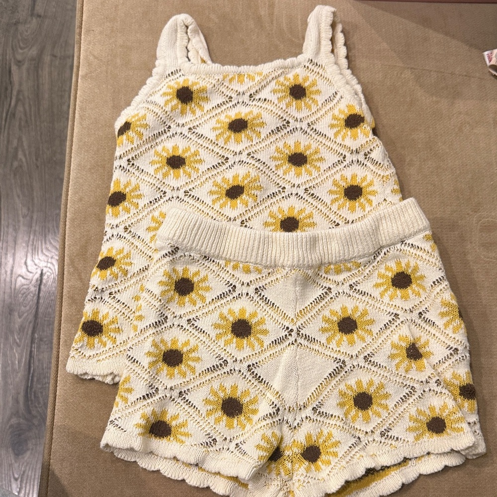 Sunflower Girls Knit Tank and Shorts Set Size 4T